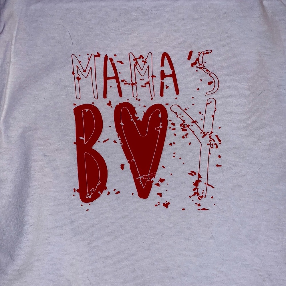 MAMA’S BOY T-shirt